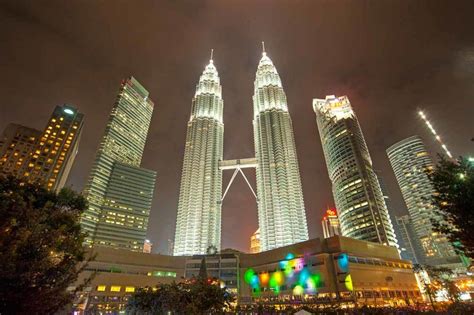 20 Famous Malaysian Landmarks For Your 2024 Bucket List