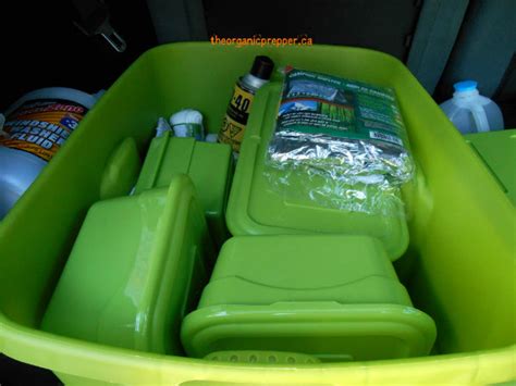 How to Create a Vehicle Emergency Kit - Ask a Prepper