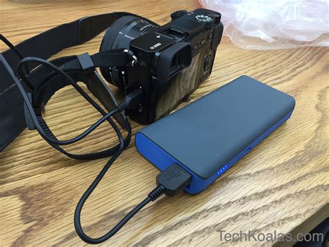 How to charge the Sony camera A6000 battery with a powerbank