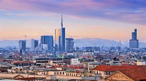 Visita allo Skyline di Milano: una gita con il naso all'insù!