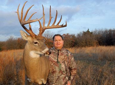 Oklahoma's "Most Wanted": 206-inch Trophy Buck - North Ameri