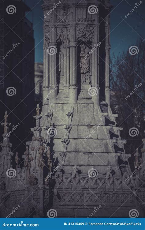 Monument Colon. Statue stock image. Image of exploring - 41315459