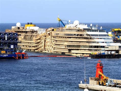 WATCH: Time-Lapse Video Of The Costa Concordia Being Righted | NCPR News