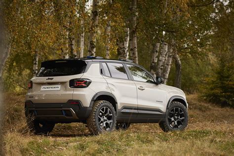 Jeep Avenger 4x4 on the way - car and motoring news by CompleteCar.ie