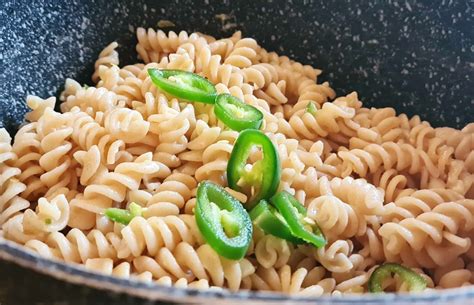 Lemon and Jalapeño Pasta