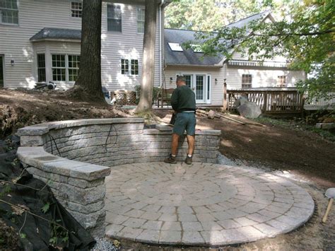 Do-it-Yourself Paver Patio Installation: A Good Idea? | Patio installation, Paver patio ...