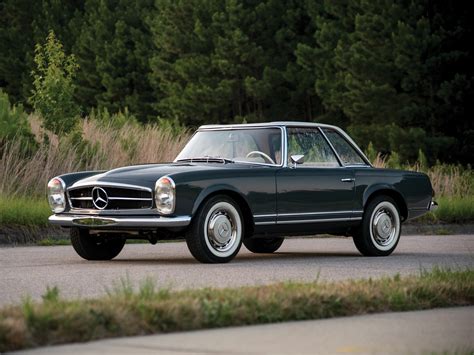 1968 Mercedes-Benz 250 SL 'Pagoda' | Monterey 2018 | RM Sotheby's