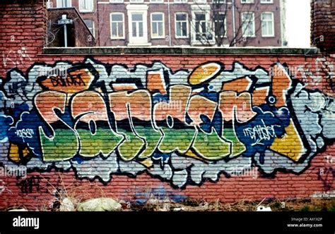 Graffiti on brick wall Stock Photo - Alamy