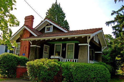 3114 Semmes Avenue | Side-gabled Craftsman cottage with typi… | Flickr