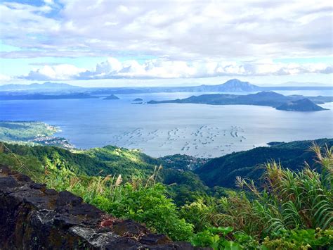 Taal Volcano, Tagaytay (OC) : r/Philippines