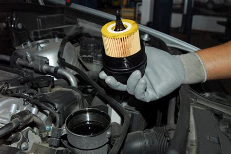 Oil Change Basics: Why You Should Always Replace Your Oil Filter