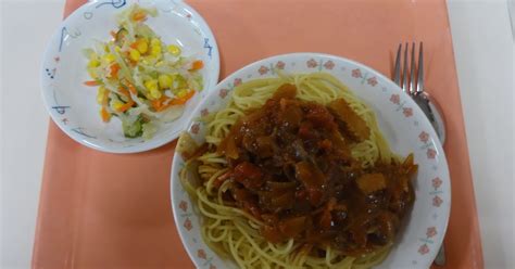 Glimpses of Japan: More Japanese School Lunches