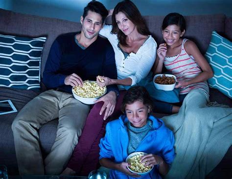 allsales.ca blog | happy-family-movie-night-image-e1497326649993