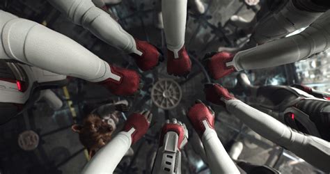 This One "Endgame" Scene Has Sparked A Massive Debate On Twitter About ...