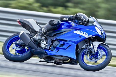 2021 Yamaha YZF-R3 Buyer’s Guide: Specs, Prices + Photos - GearOpen.com