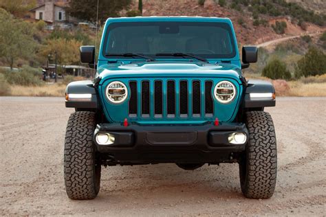 2020 Jeep Wrangler EcoDiesel: 7 Pros and 4 Cons | Cars.com