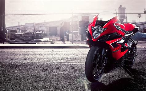 SUZUKİ GSXR 1000 K 5 | Motorcycle wallpaper, Suzuki bikes, Suzuki ...