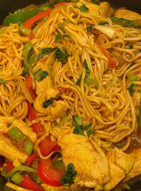 Spicy Chicken Noodles Recipe. Image by Susan - Pinch of Nom