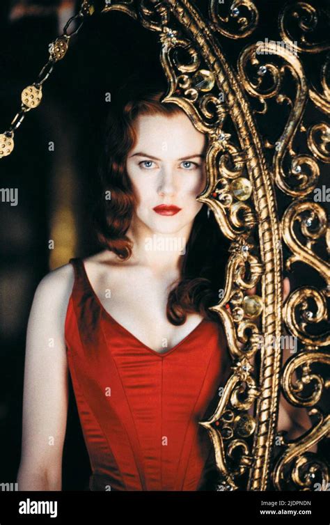 NICOLE KIDMAN, MOULIN ROUGE!, 2001 Stock Photo - Alamy