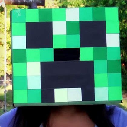 Minecraft-Creeper-Head - Costume Yeti