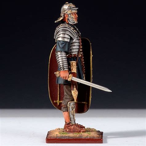 Praetorian Guard w/Sword and Scorpion Shield – AeroArt International Inc. Rome History, Ancient ...