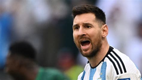 'Lionel Messi is doing well' - Argentina coach Scaloni responds to injury whispers surrounding ...