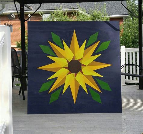 Image result for sunflower barn quilt pattern | Barn quilt patterns, Painted barn quilts, Barn ...