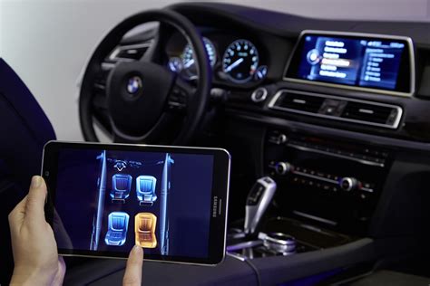 Next Gen iDrive with Gesture Control and Touchscreen Unveiled at 2015 ...