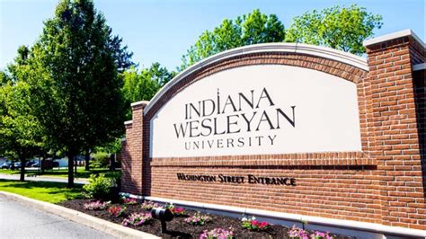 How Much is Indiana Wesleyan University Expensive?