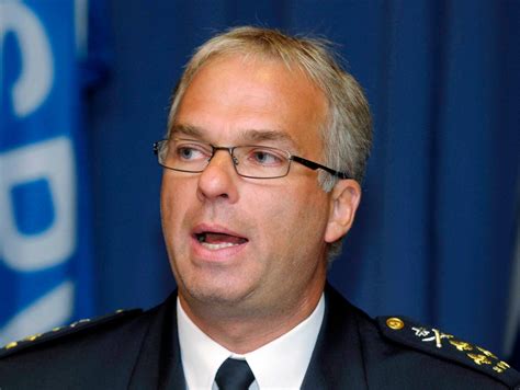 Three Montreal police officers suspended amid RCMP probe | CTV News