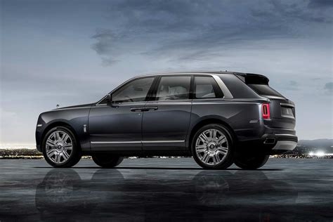 2019 Rolls-Royce Cullinan SUV Rear Quarter - AUTOBICS