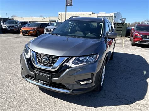 401 Dixie Nissan in Mississauga | 2019 Nissan Rogue SV AWD