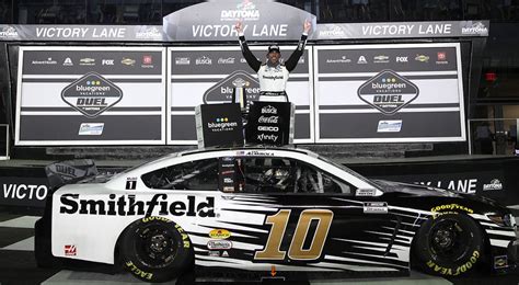 Aric Almirola wins first Duel at Daytona – Motorsport Week