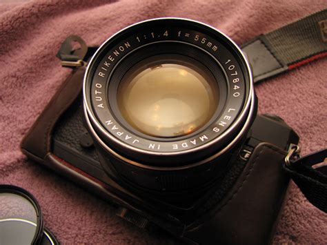 Old camera lenses - need help/opinions - PentaxForums.com