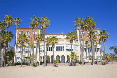 Los Angeles Beach Hotels - Best Places on the Sand