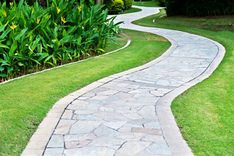 Flagstone/Natural Stone Walkway Ideas - Grand River Stone