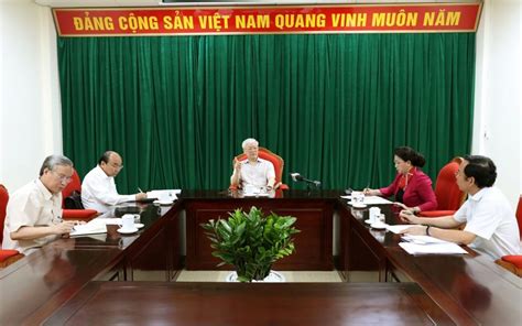 Vietnam leader Nguyen Phu Trong reappears in state media after illness - TVTS