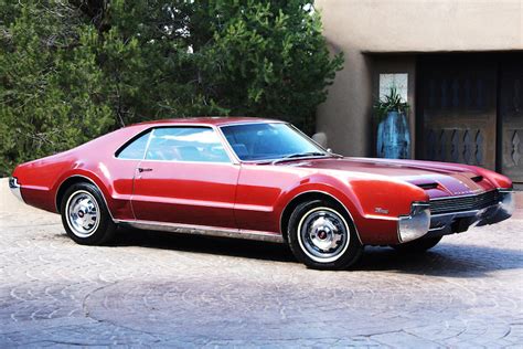 The Oldsmobile Toronado Made Front-Wheel Drive Cool: Muscle Car Monday