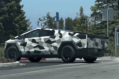 Cybertruck Wrapped in Urban Camo Spotted! (More Photos & Video Added ...