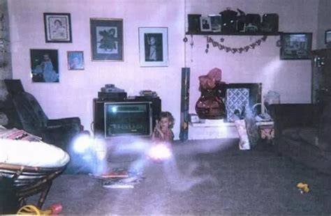 10 Creepiest Paranormal Photos Ever Taken - Slapped Ham