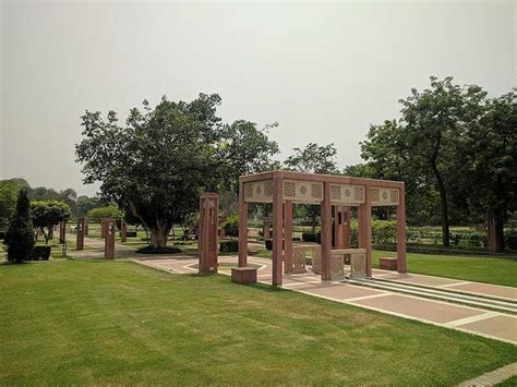 Beautiful Parks And Gardens In Delhi | Fasci Garden