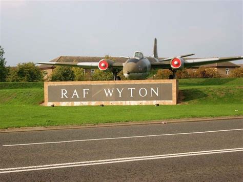 RAF Wyton - Wikipedia