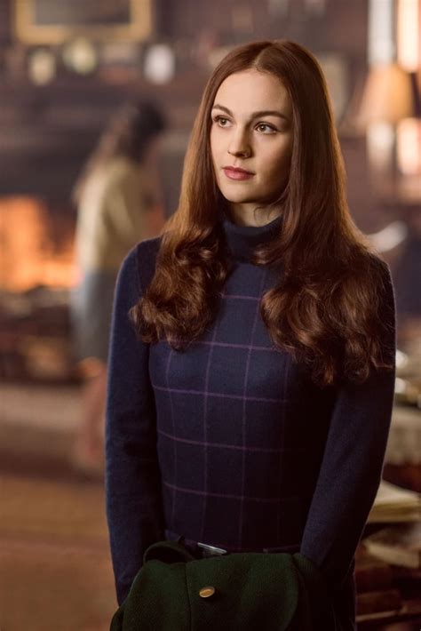 Sophie Skelton as Brianna Randall Fraser | Outlander Cast in Real Life ...