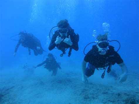 Best First Time Scuba Diving In Honolulu Hawaii