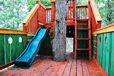 Pirate Ship Treehouse — Natural State Treehouses Pirate Treehouse ...