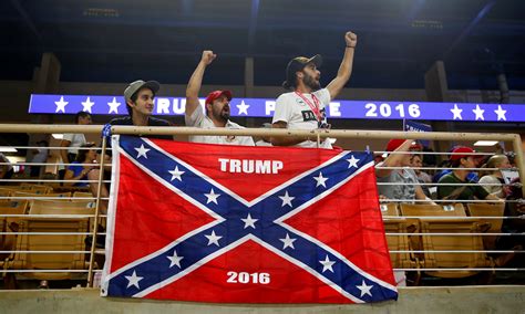 Trump Rally Flag : r/pics