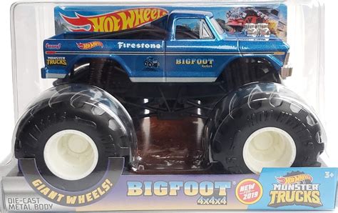 Amazon.com: HOT Wheels Bigfoot 4X4 Monster Trucks 1:24 Scale: Toys & Games