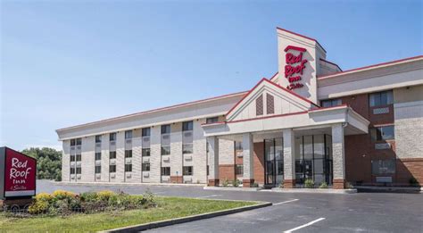 Red Roof Inn & Suites Cleveland - Elyria - Hotel in Elyria (OH) - Easy ...