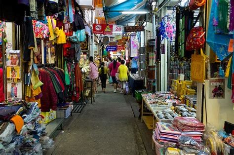 Chatuchak Market: The famous weekend market in Bangkok!