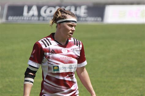 15 Best Female Rugby Players Of All Time - Discover Walks Blog